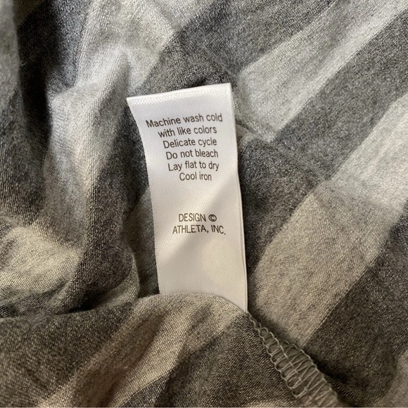 Athleta Gray Stripe Ruched Midi Skirt Size SP Back Zip Pocket Athleisure Chic - Picture 7 of 7